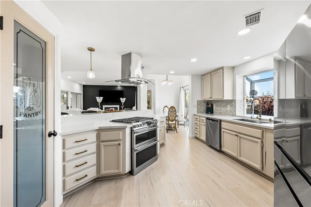 Photo of 6710 Sycamore