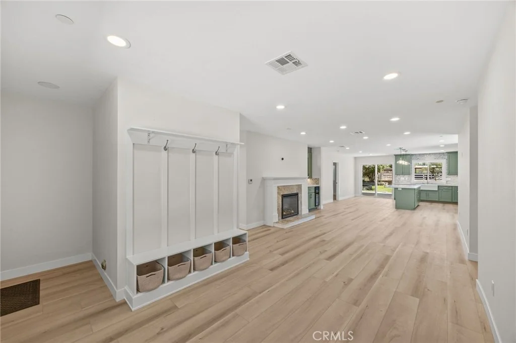 Photo of 4623 Center Avenue