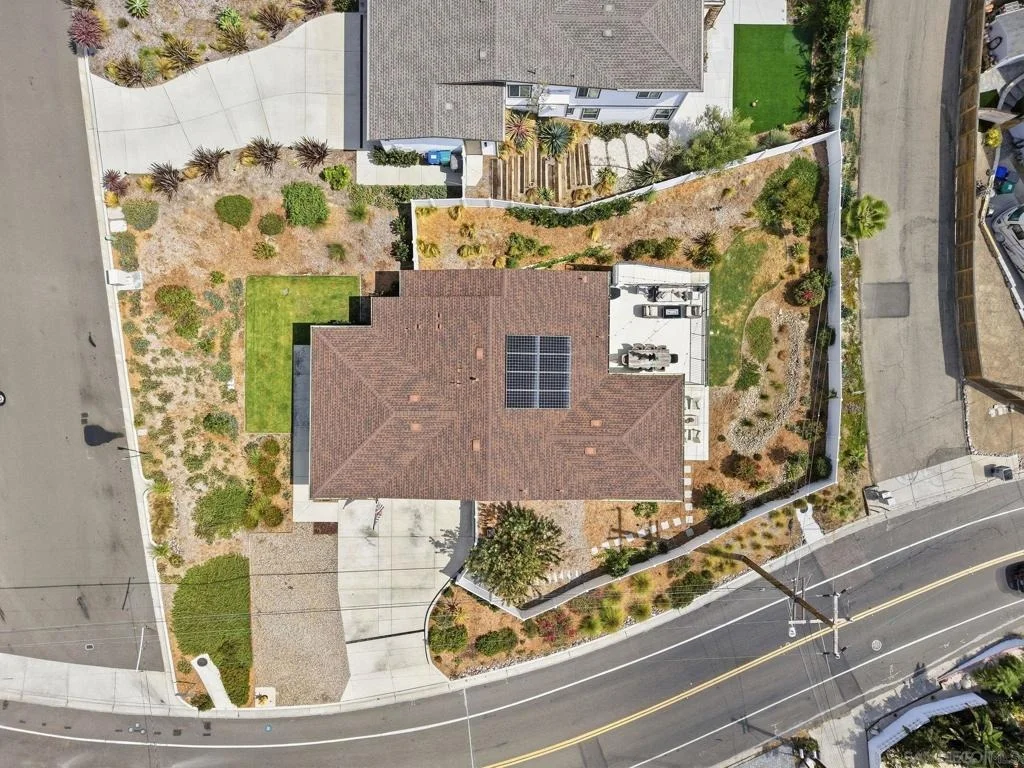 Photo of 1858 Avocado Rd