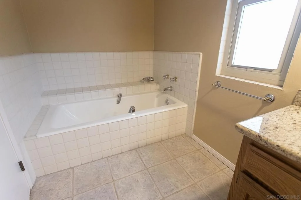 Photo of 1157 Betts St.