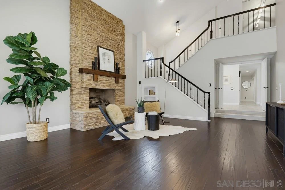 Photo of 15311 Crestview