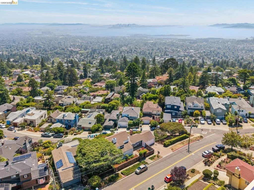 Photo of 708 Grizzly Peak Blvd