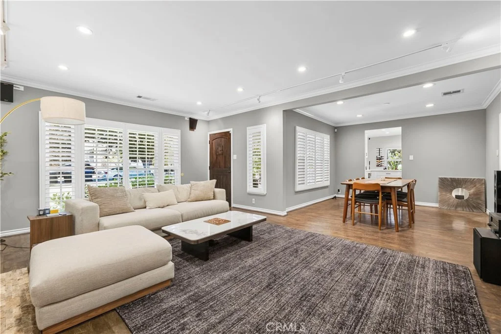 Photo of 1358 Justin
