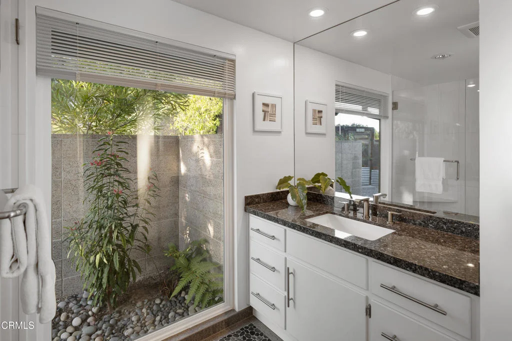 Photo of 1283 Oakglen Avenue