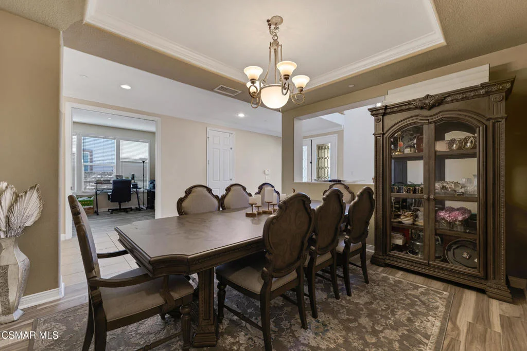 Photo of 5588 California Oak Street