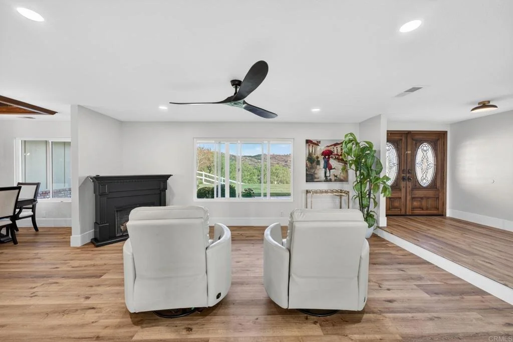 Photo of 40225 Lucero Drive