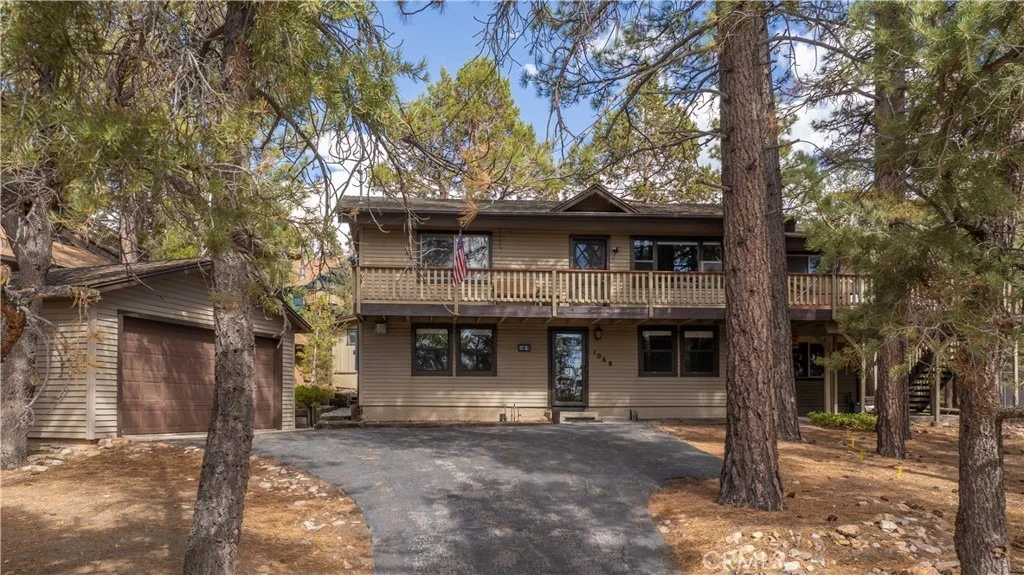 Photo of 1068 Lookout Mountain Road