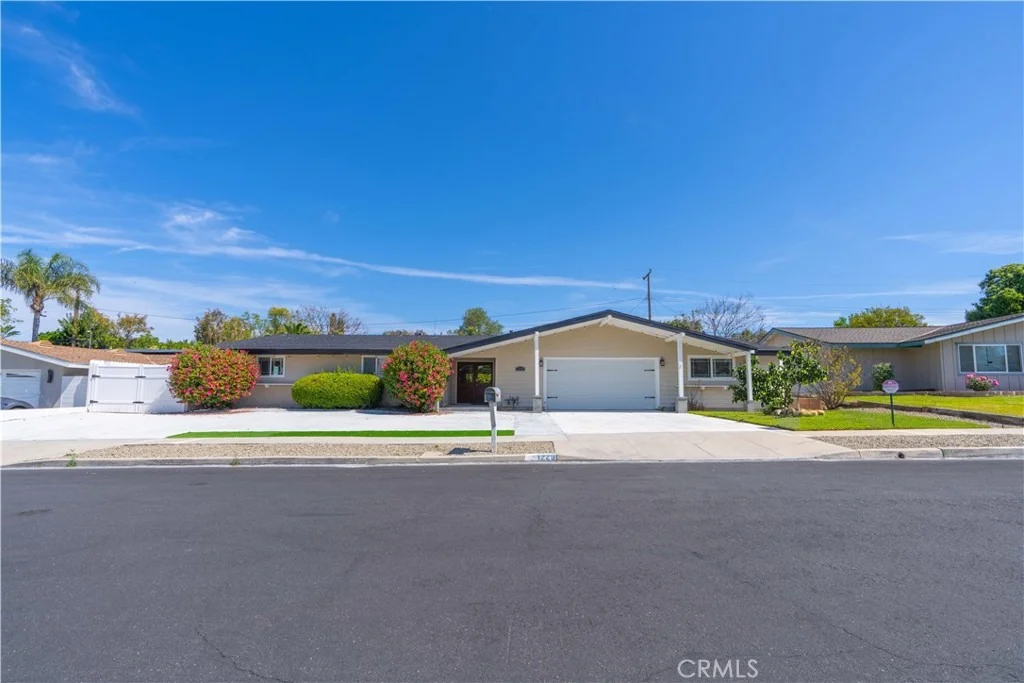 Photo of 1229 Coventry Drive