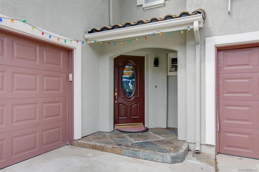Photo of 10394 Valley Waters Dr