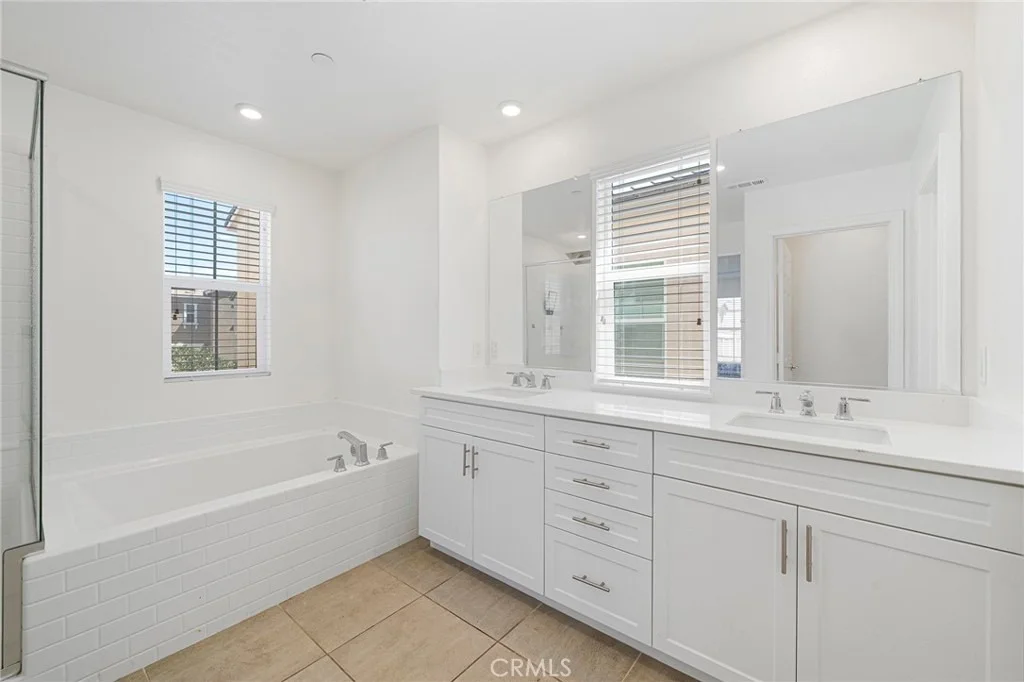 Photo of 513 Pablo