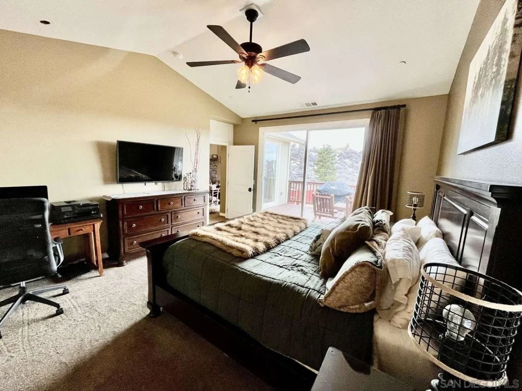 Photo of 231 Maple Ridge Dr
