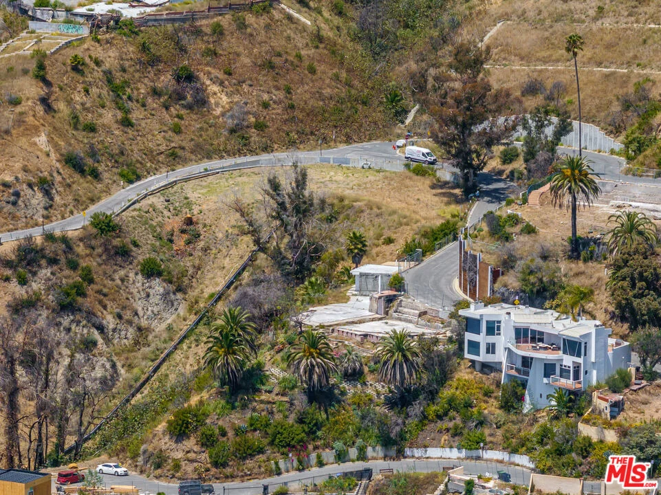 Photo of 21470 Rambla Vista