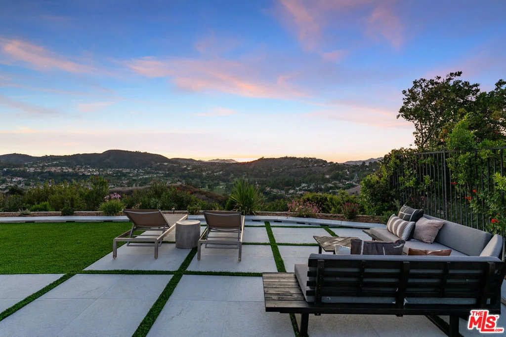 Photo of 23935 Park Belmonte