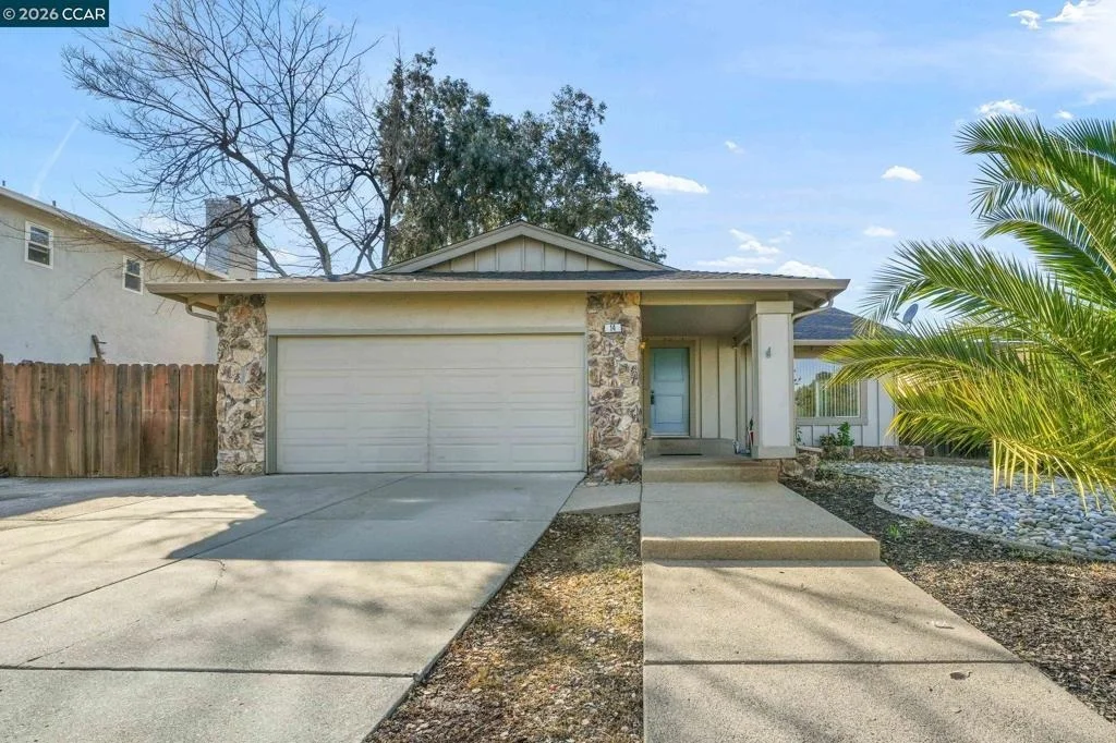 Photo of 14 Doral Way
