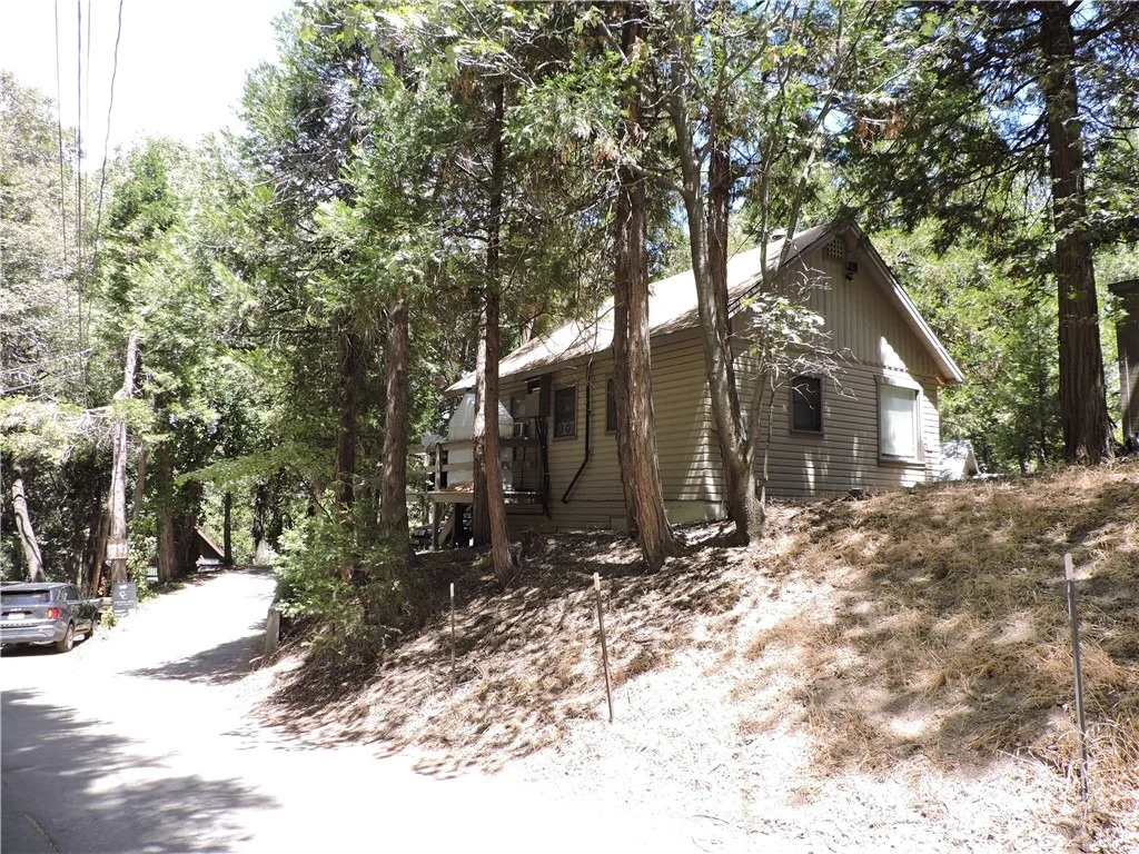 Photo of 657 Knoll