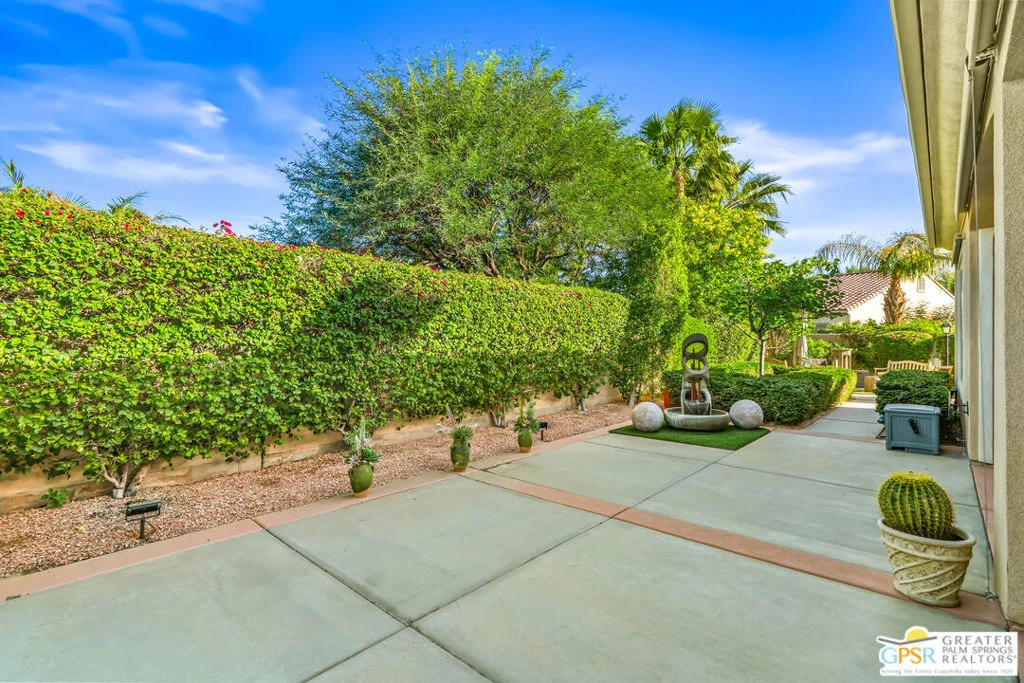 Photo of 40514 Calle Estela