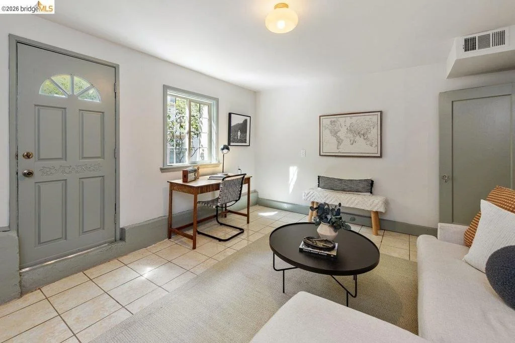 Photo of 548 Wesley Ave