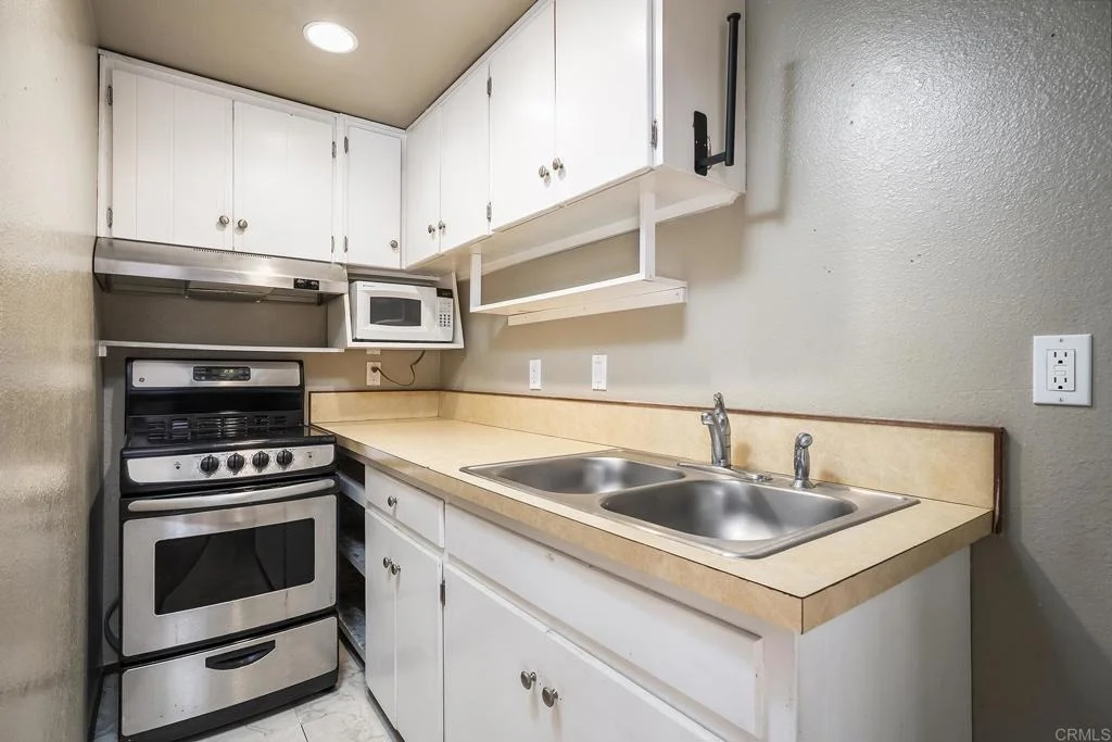 Photo of 7970 LEMON CIR