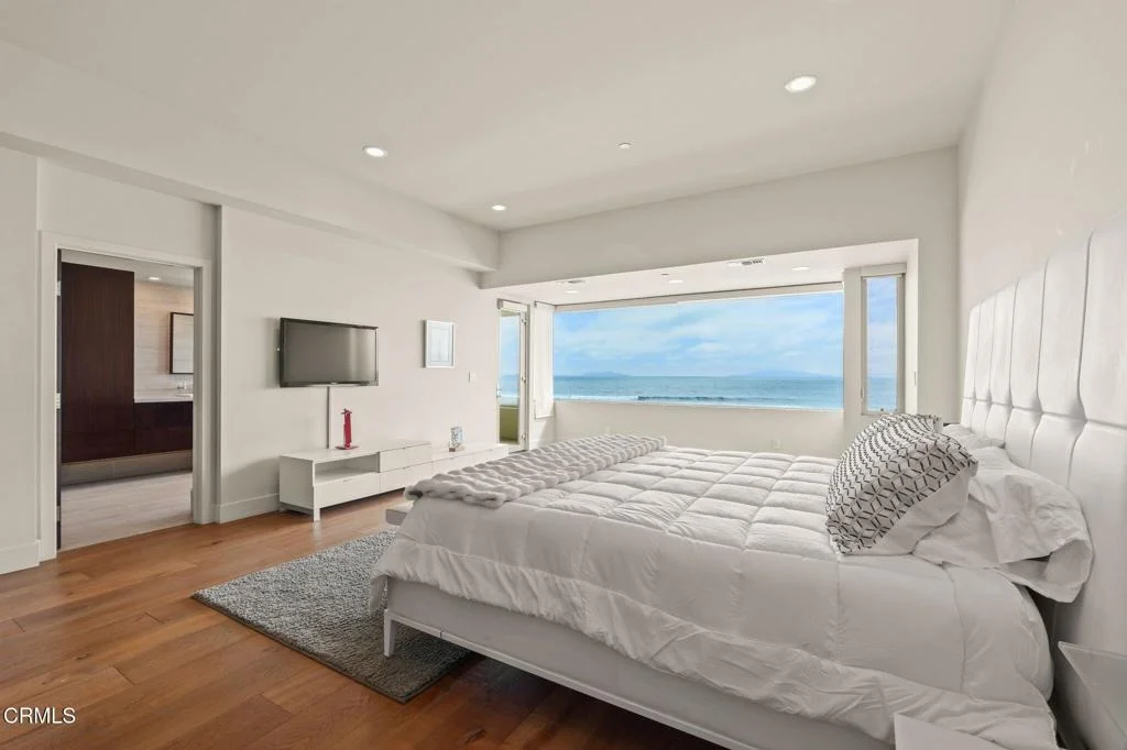 Photo of 827 Mandalay Beach Road
