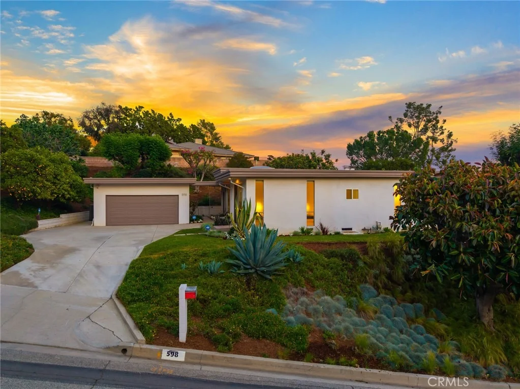 Photo of 598 Camillo Road