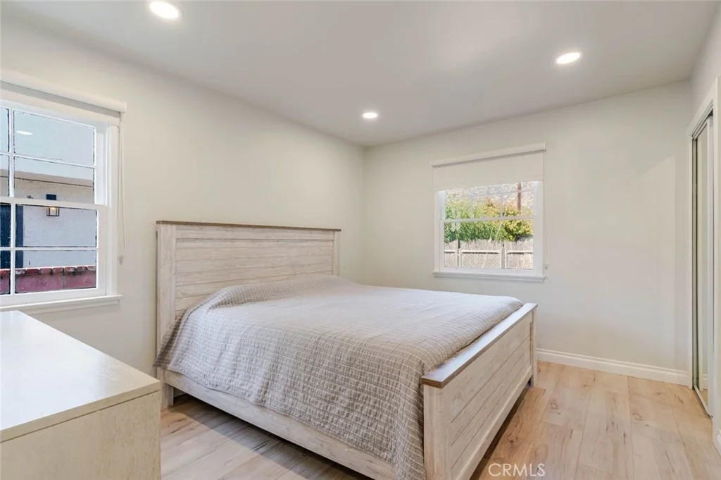 Photo of 447 W Bennett Avenue