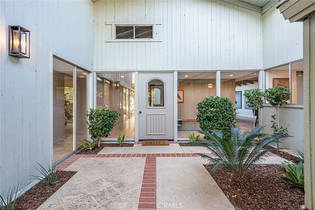 Photo of 4200 N Virginia Vista