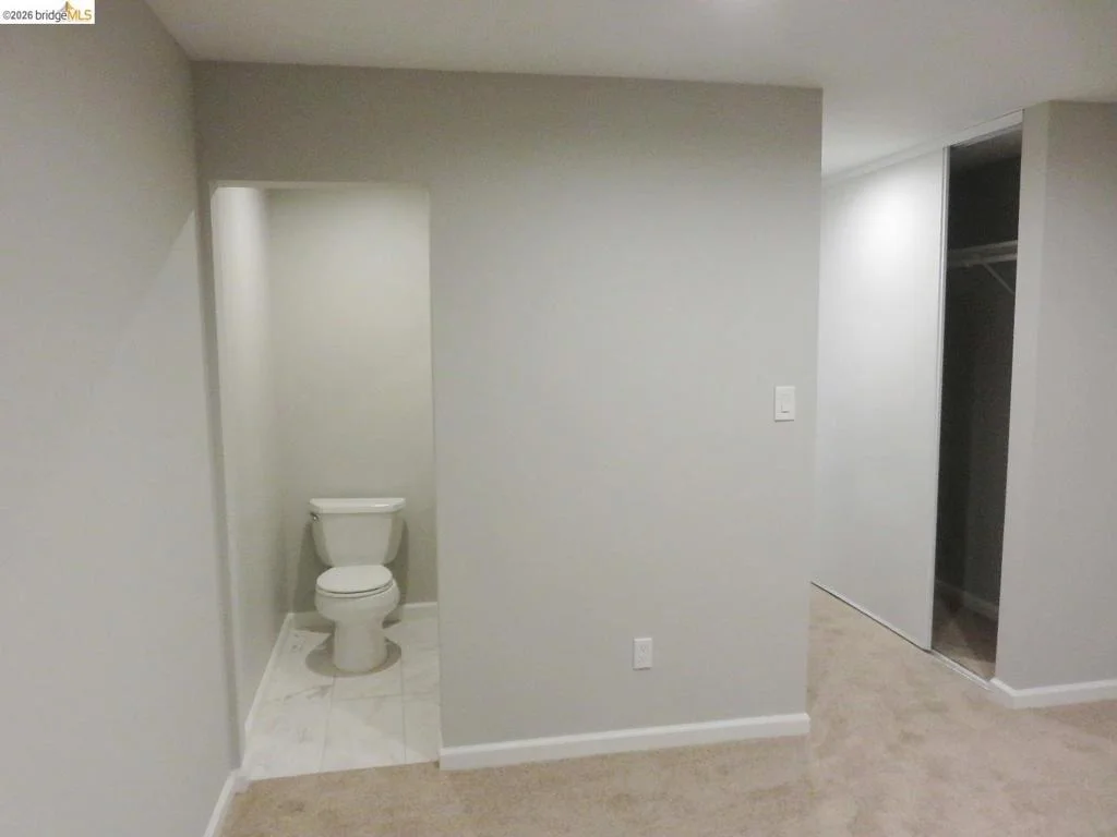 Photo of Unit 304 at 325 Kitty Hawk Rd