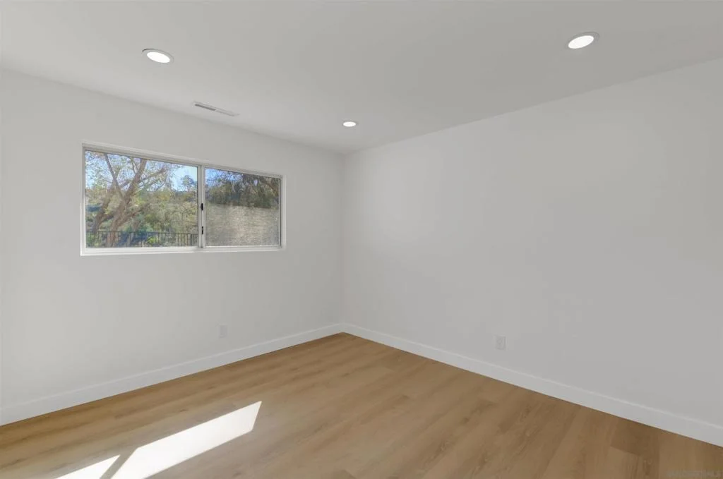 Photo of 5657 Red River Dr.