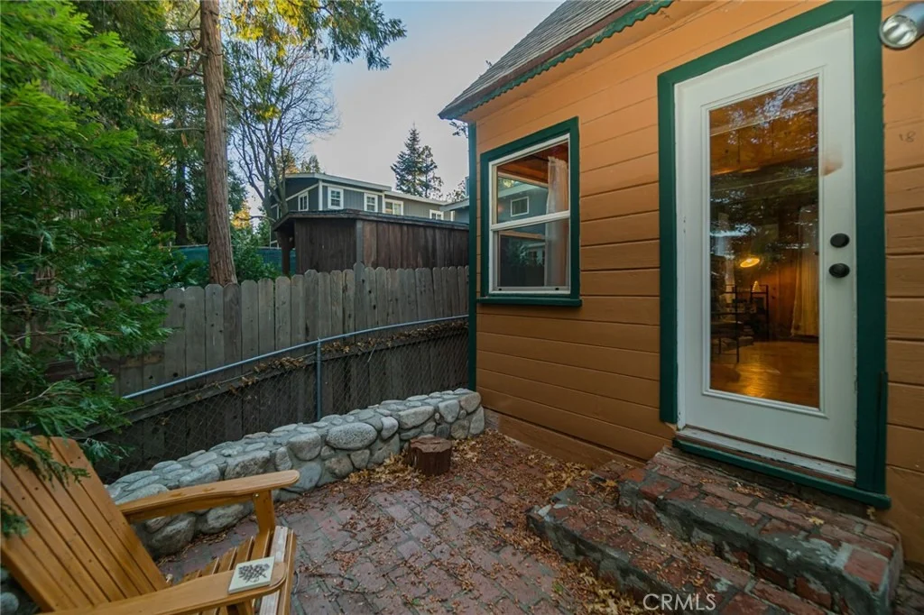 Photo of 627 Rose Lane