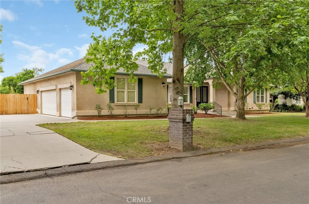 Photo of 9444 Van Ness