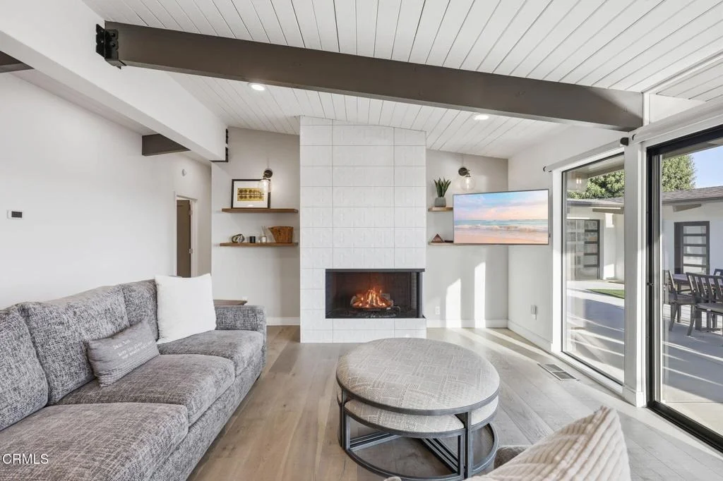 Photo of 3310 Foothill Road