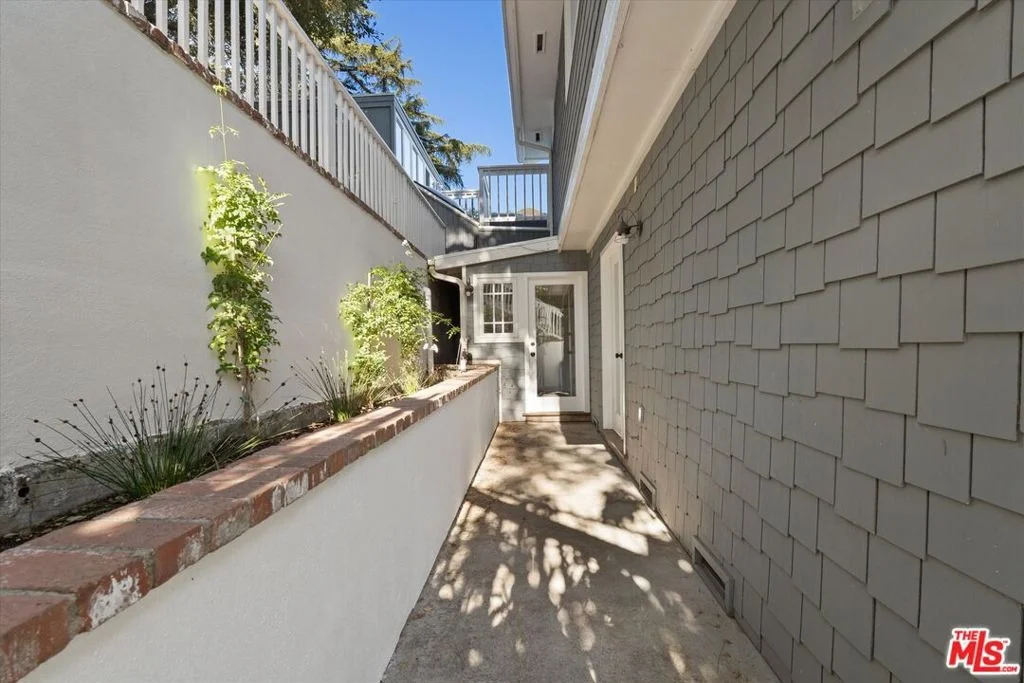 Photo of 5514 Canyonside Road