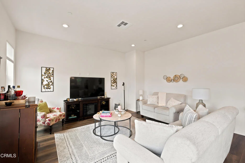 Photo of 1639 Range Road