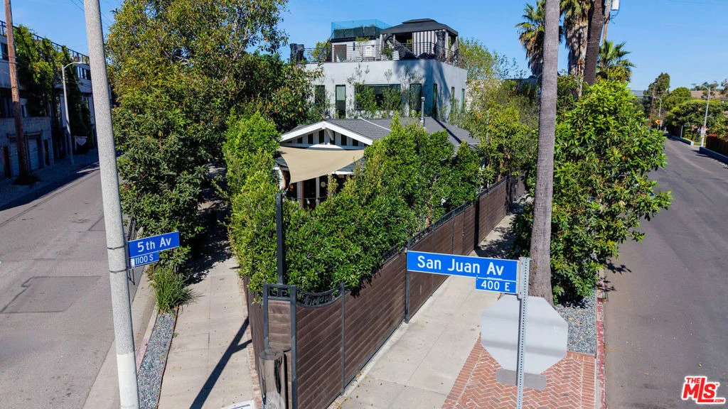Photo of 1130 Electric Avenue