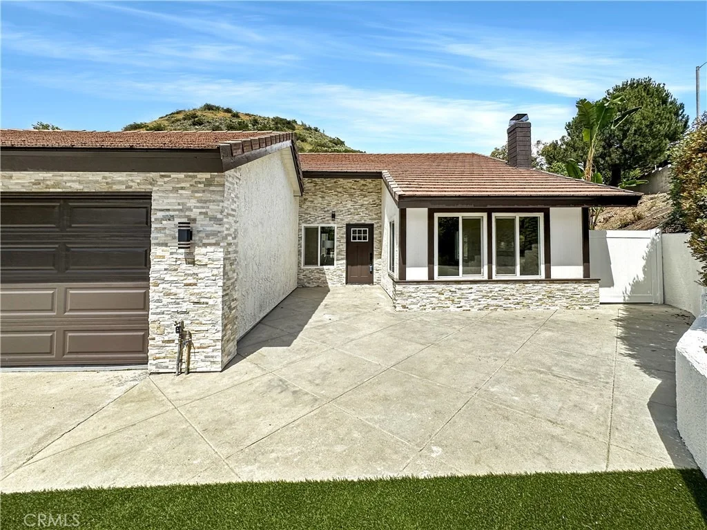 Photo of 5519 E Avenida Palmar