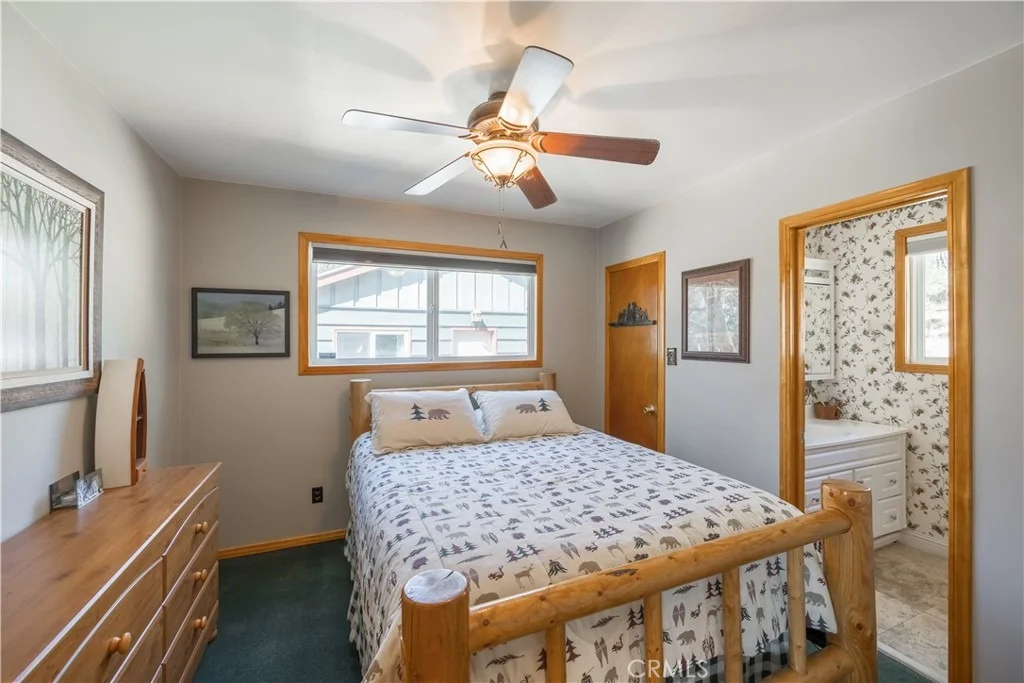 Photo of 43656 Ridge Crest