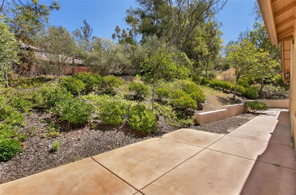 Photo of 944 Juniper Lane