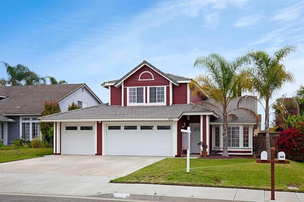 Photo of 672 Thunderbird Dr