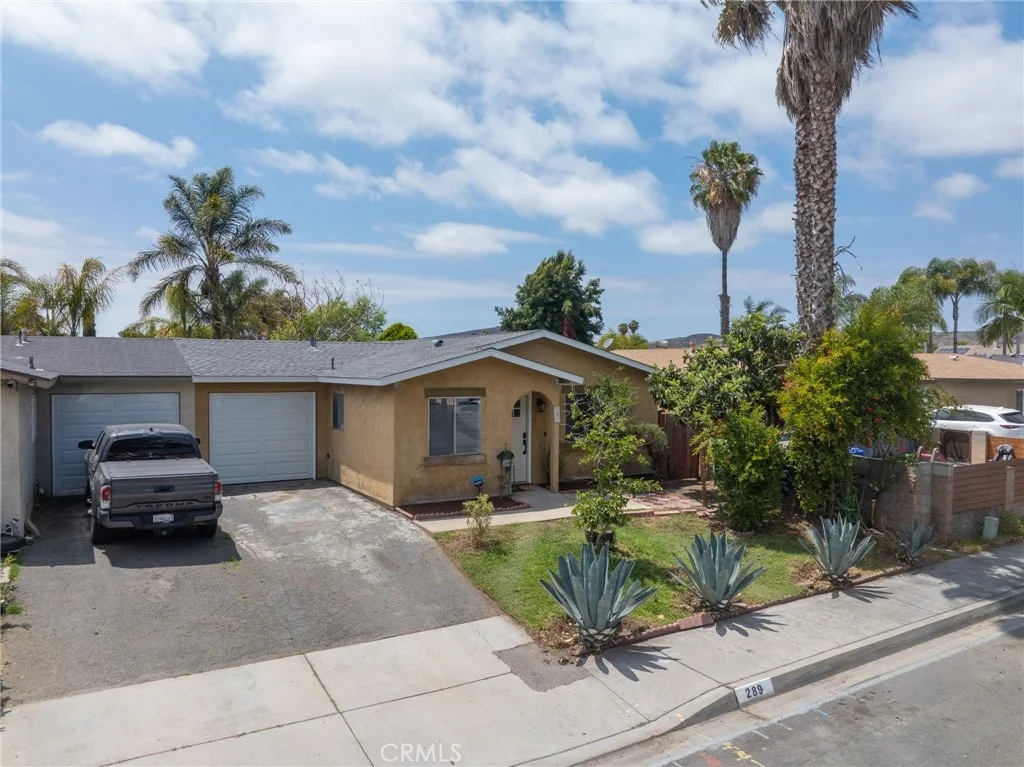 Photo of 289 Lustrosos Street