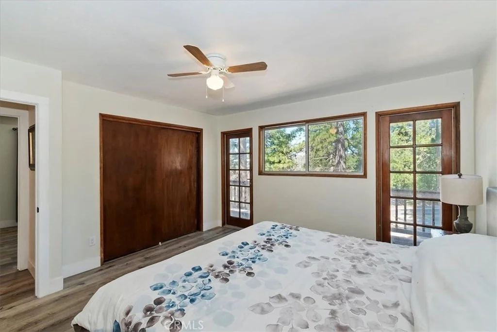 Photo of 30573 Live Oak