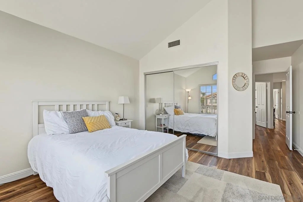 Photo of 45226 Camino Monzon
