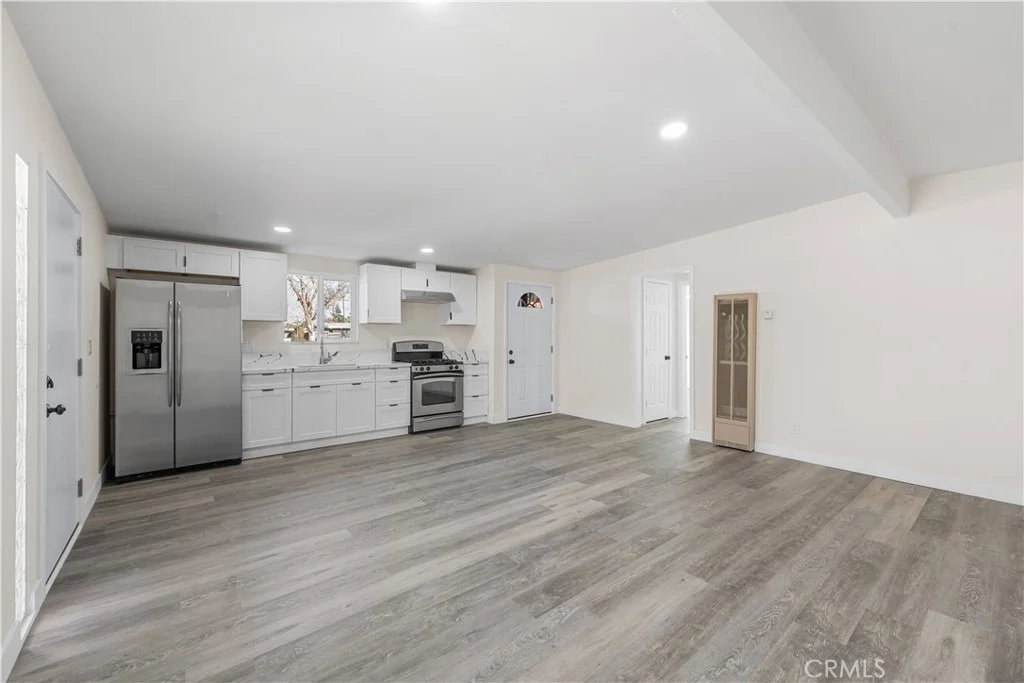 Photo of 44745 3rd E