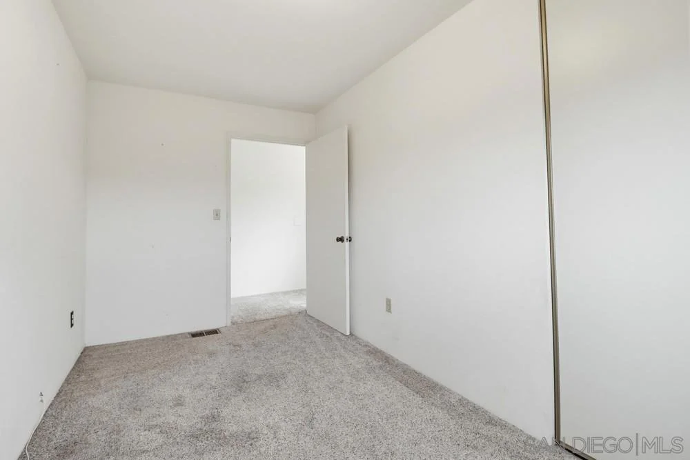 Photo of 5545 RED RIVER DR