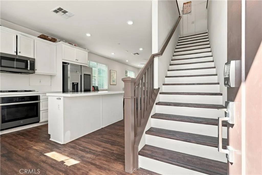 Photo of 881 Pear Court