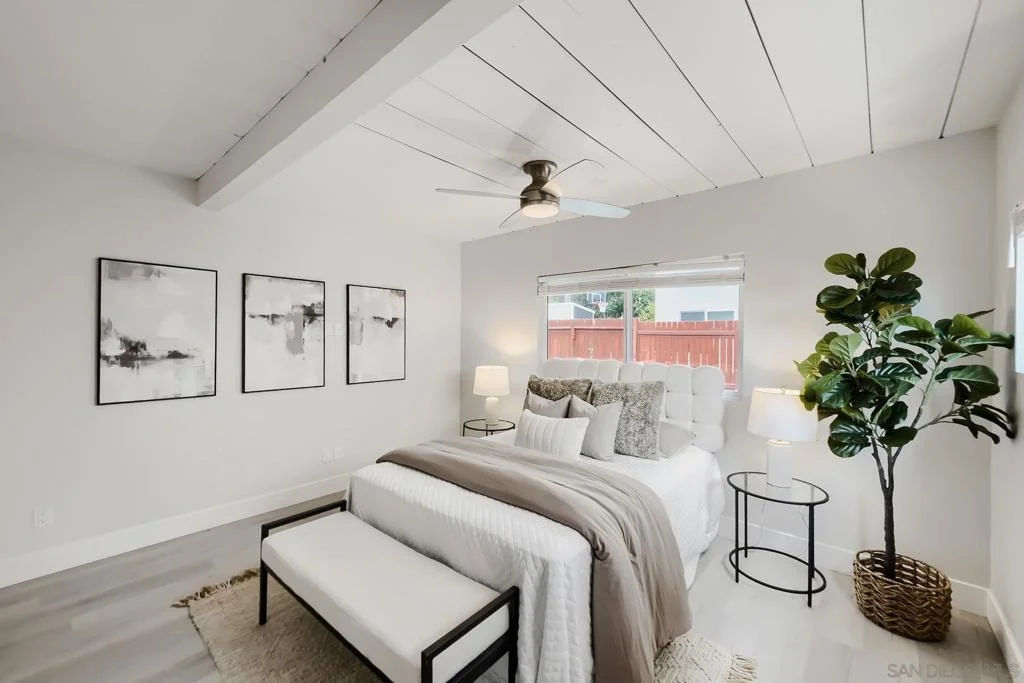 Photo of 5379 La Jolla Mesa