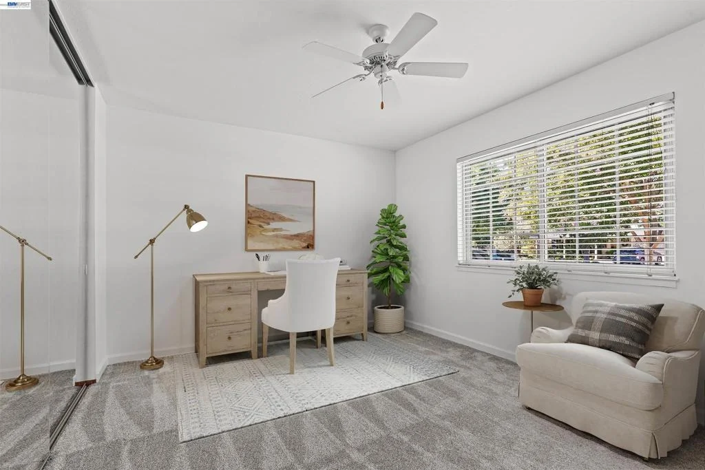 Photo of 4950 Black Ave