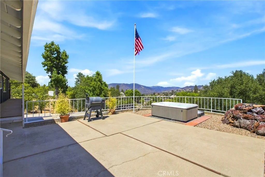Photo of 1019 Riverview Drive