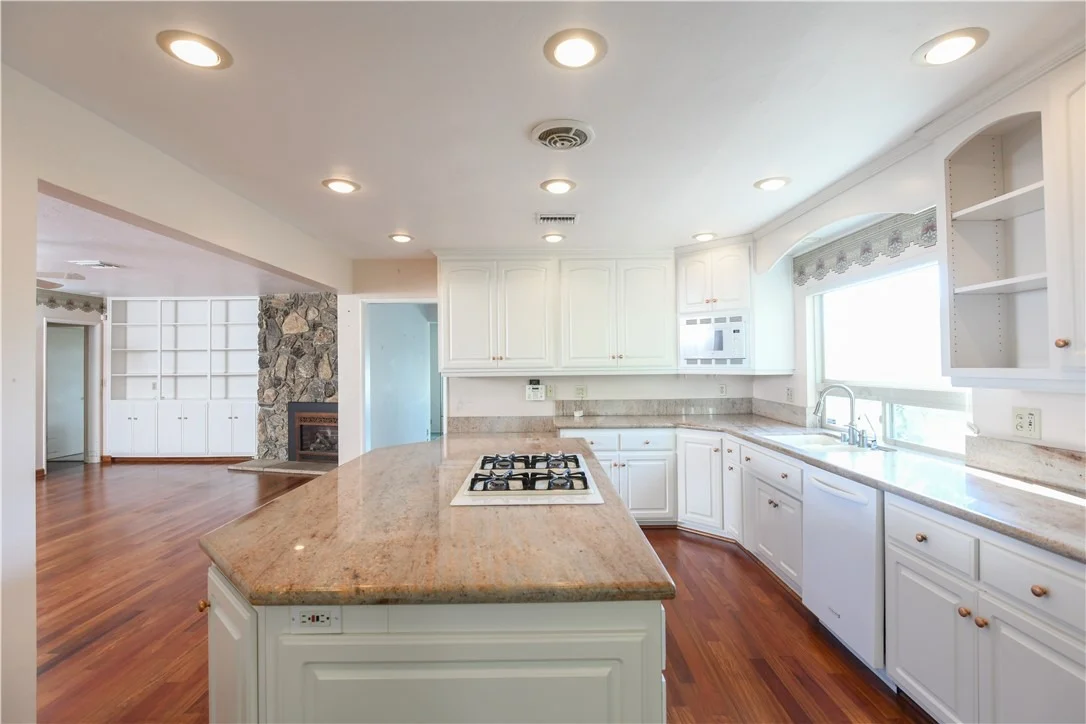 Photo of 5306 Bardwell
