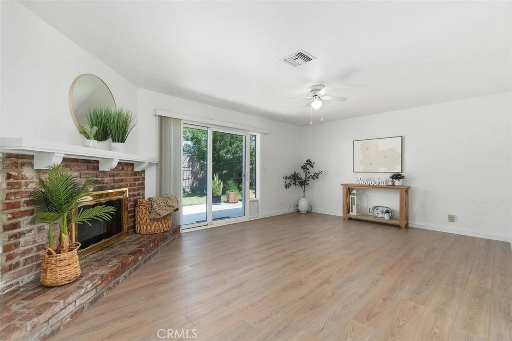 Photo of 11852 Garnet