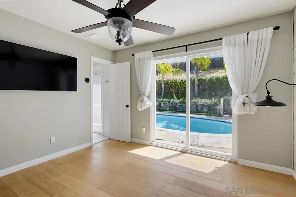 Photo of 9723 Roe Drive